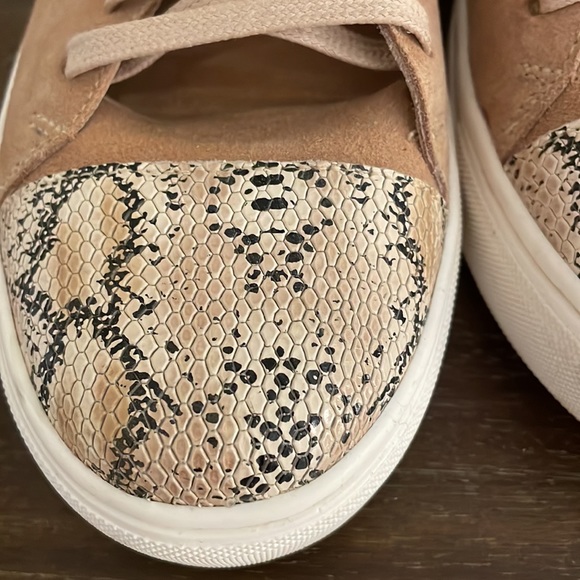 Suede tennis shoes - Picture 3 of 7